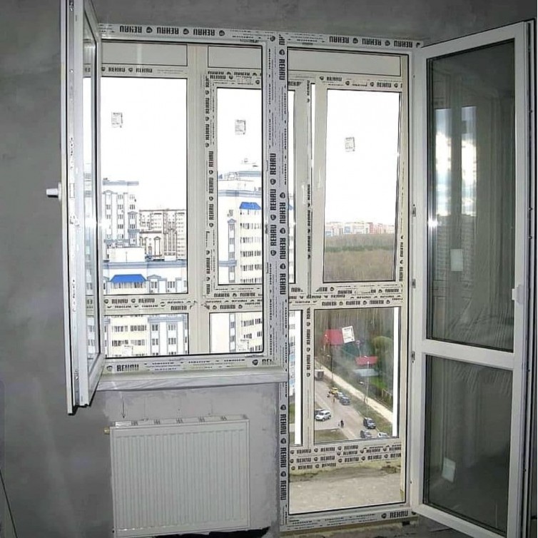 Балконный блок Rehau 70 (4-16-4i) Axor